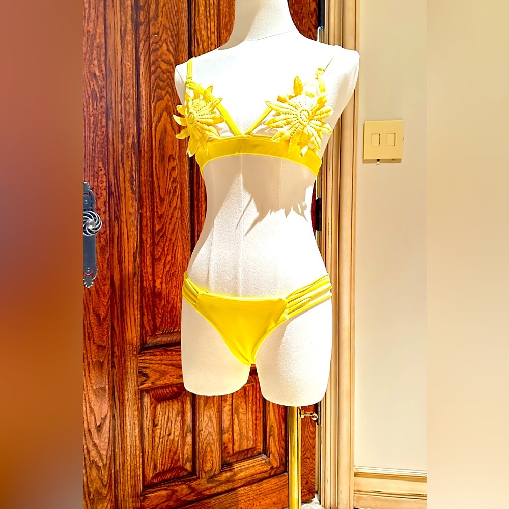Yellow Floral Lace Swimsuit Bikini Set Size S